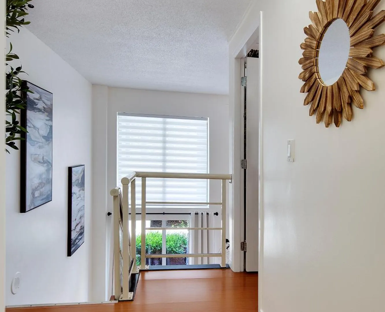 Stylish Two-Story Loft With Rooftop Deck Vancouver 0*,  Kanada