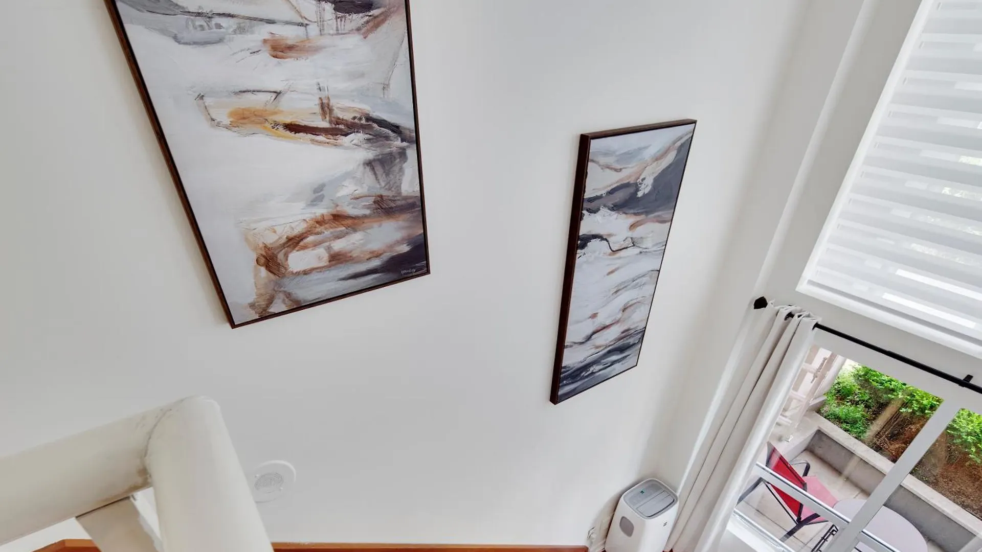 Apartmán Stylish Two-Story Loft With Rooftop Deck Vancouver