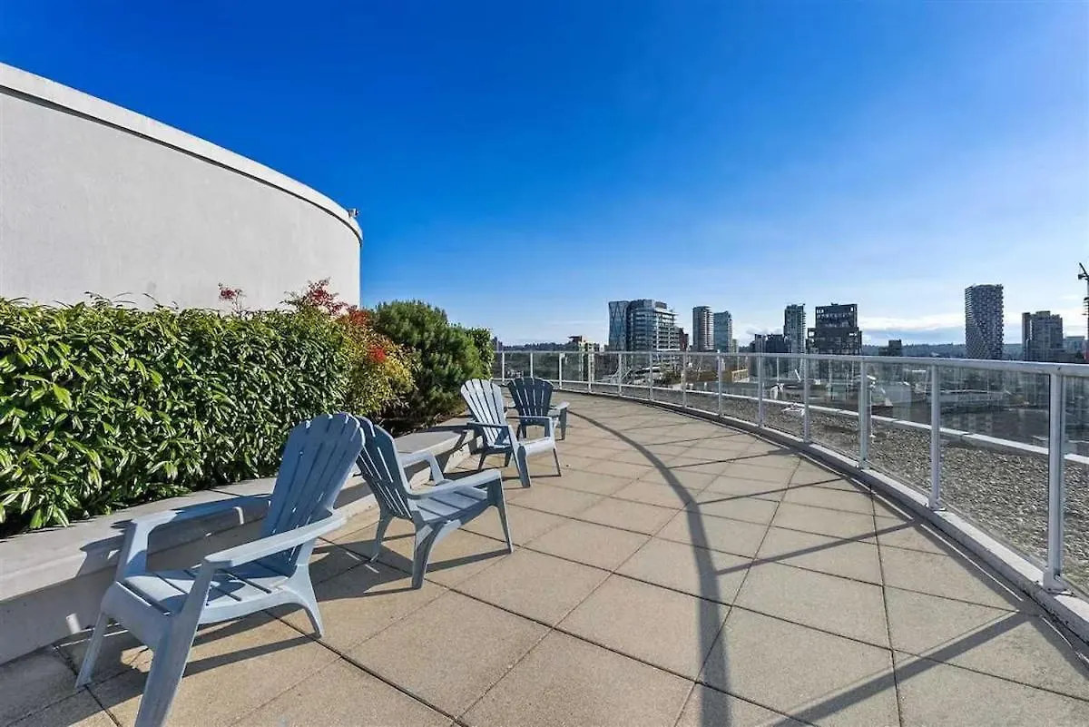 Stylish Two-Story Loft With Rooftop Deck Vancouver Apartment