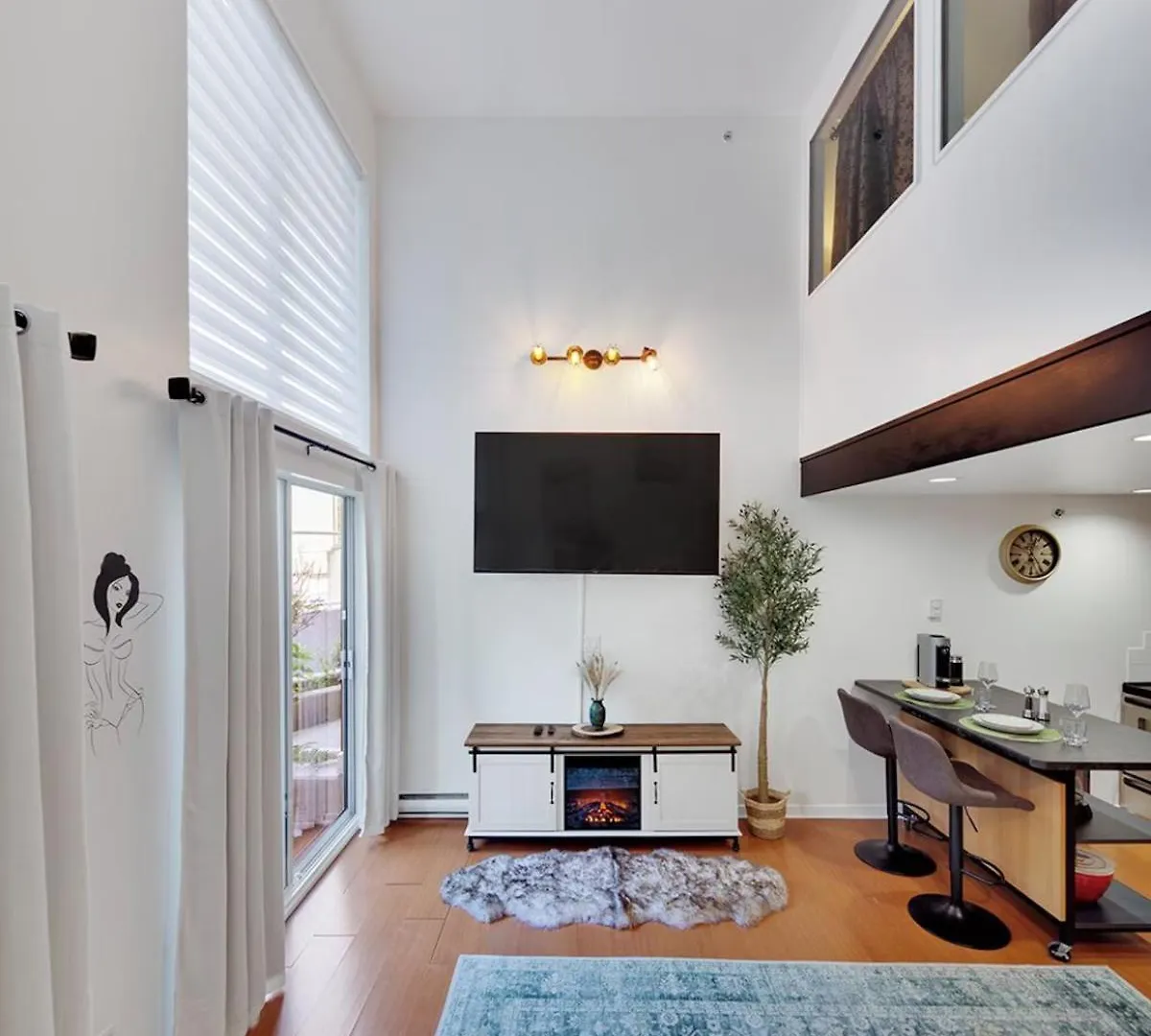 Stylish Two-Story Loft With Rooftop Deck Vancouver Canada